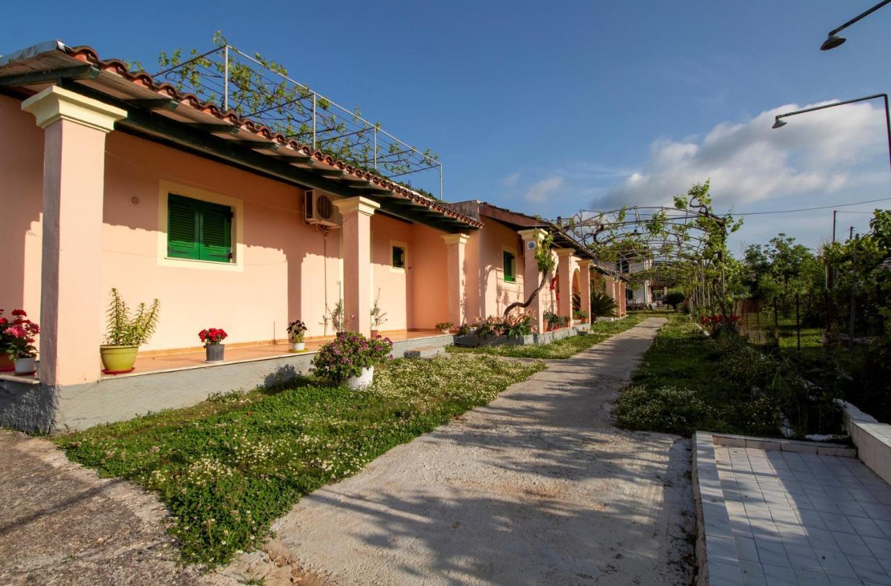 Tzoras‌ ‌Apartments‌ ‌Roda‌ ‌Corfu‌ Litheres Екстериор снимка